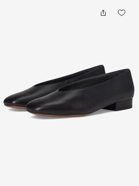 Flat black shoes